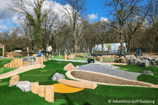 Adventure Golf Anlage hinten Copyright