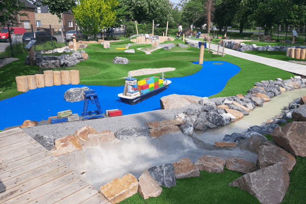 Adventure Minigolf Duisburg Bahn Schiff