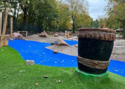 Adventure Minigolf Bochum - Trommel Drachenboot